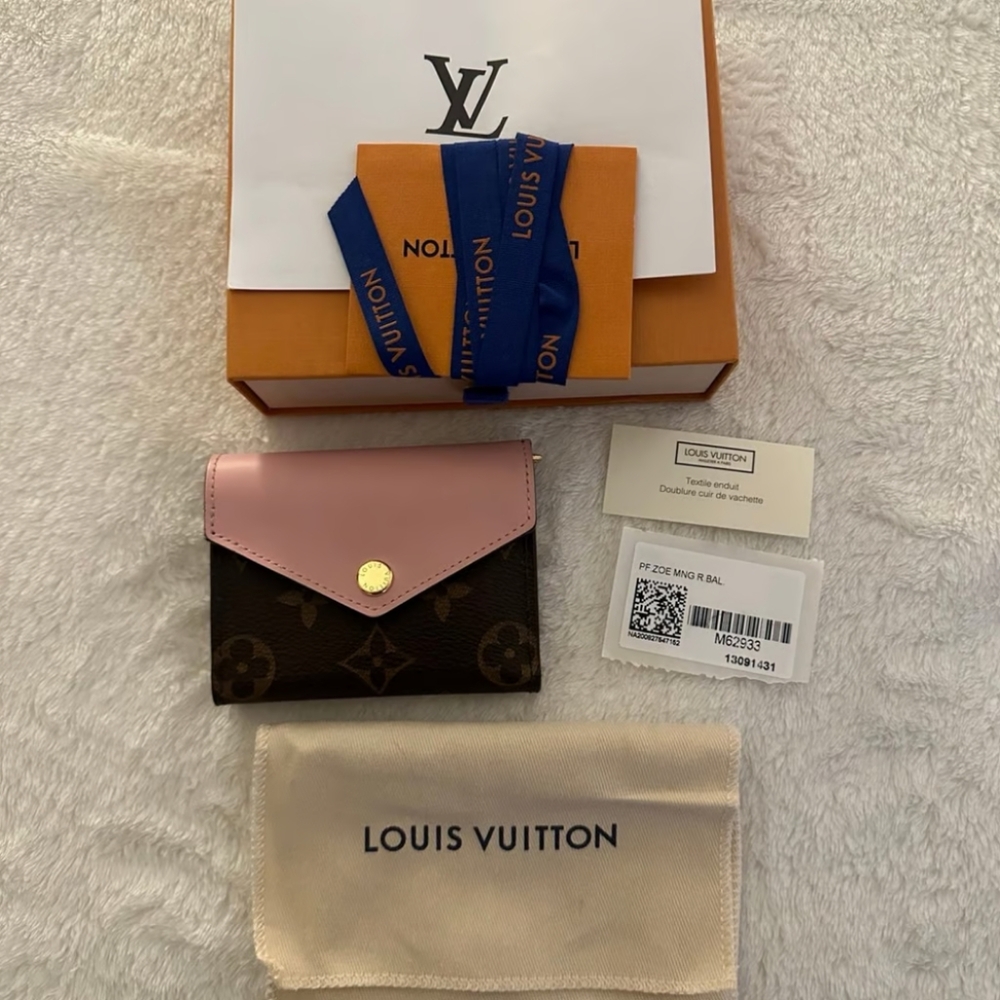 Louis Vuitton Zoe wallet